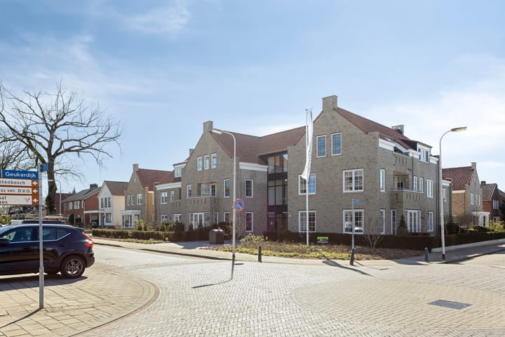 Photo 52 of Veldmaterstraat 182-J