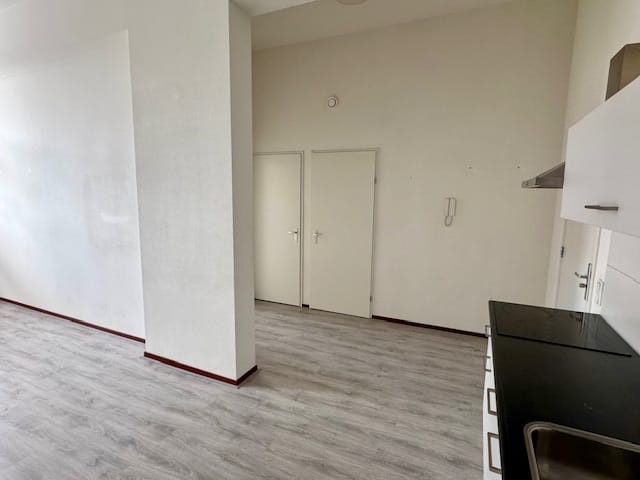 Photo 6 of Mr. van Coothstraat 55-03