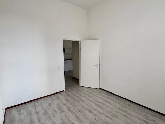 Photo 8 of Mr. van Coothstraat 55-03