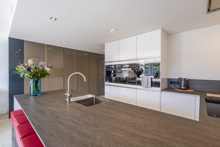 Photo 16 of W.J. Kolffstraat 7