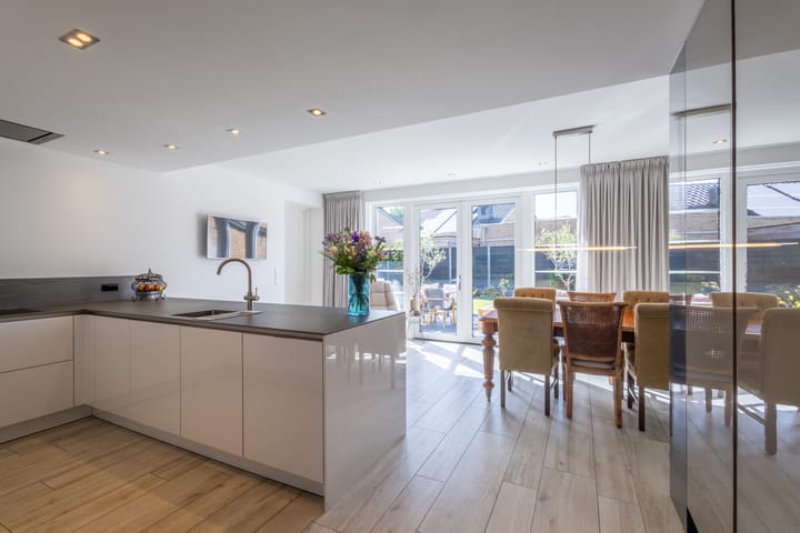 Photo 19 of W.J. Kolffstraat 7