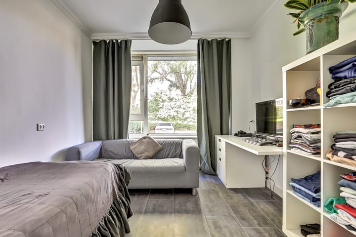 Photo 13 of Generaal S.H. Spoorstraat 297