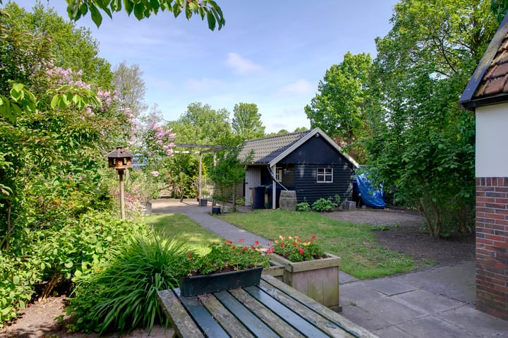 Photo 2 of Heiliggravenweg 16