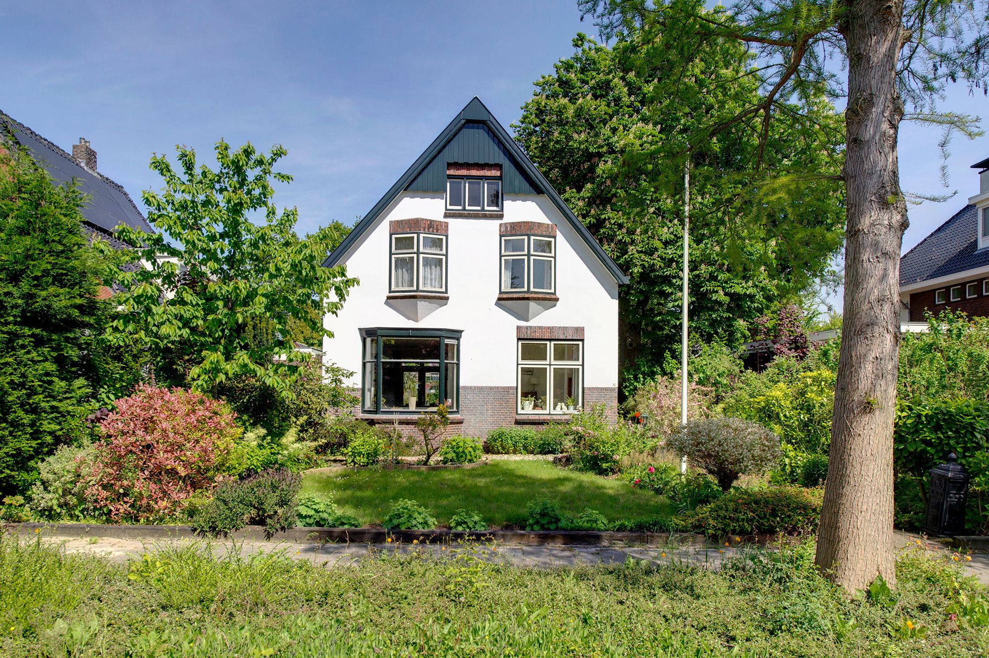 Photo 36 of Heiliggravenweg 16