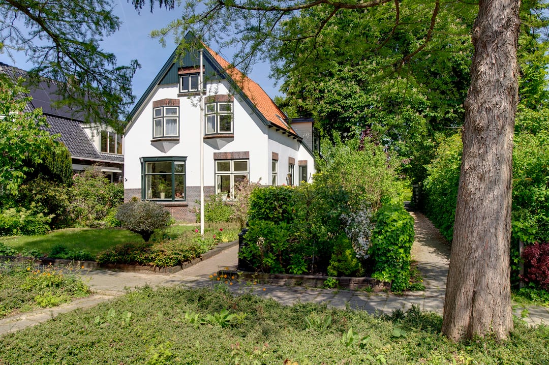 Photo 38 of Heiliggravenweg 16