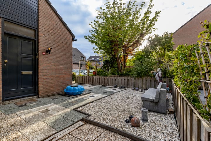 Foto 6 van Bernhardplaats 58