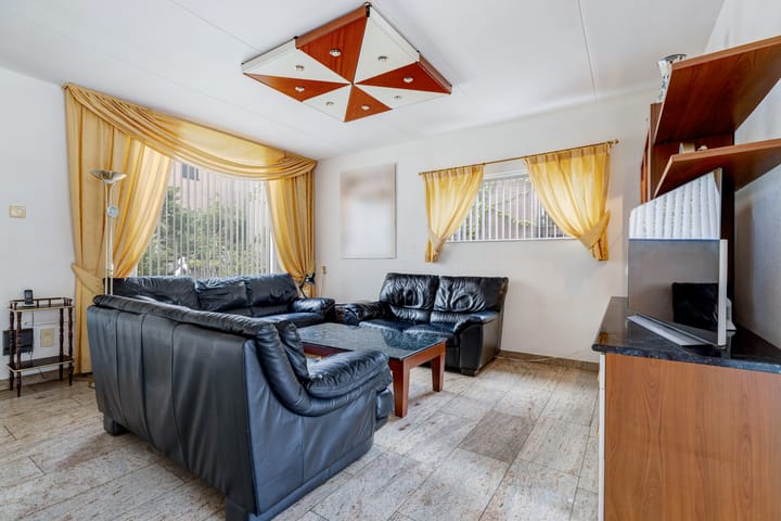 Foto 12 van Bernhardplaats 58