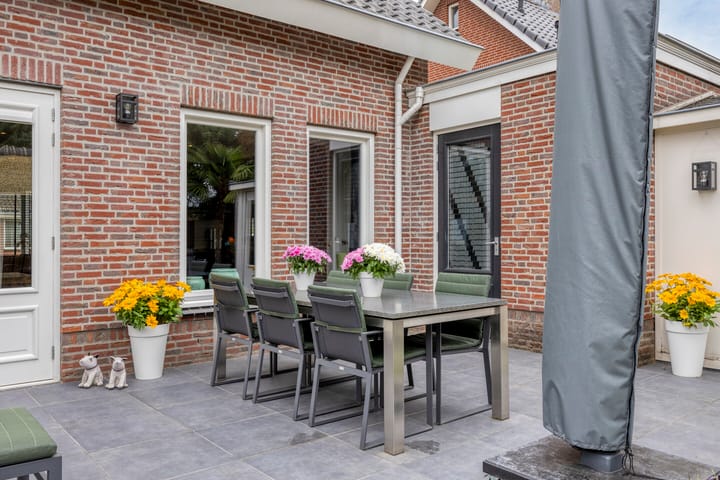 Foto 42 van Clarastraat 31