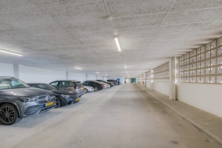 Foto 33 van Kennemerboulevard 678