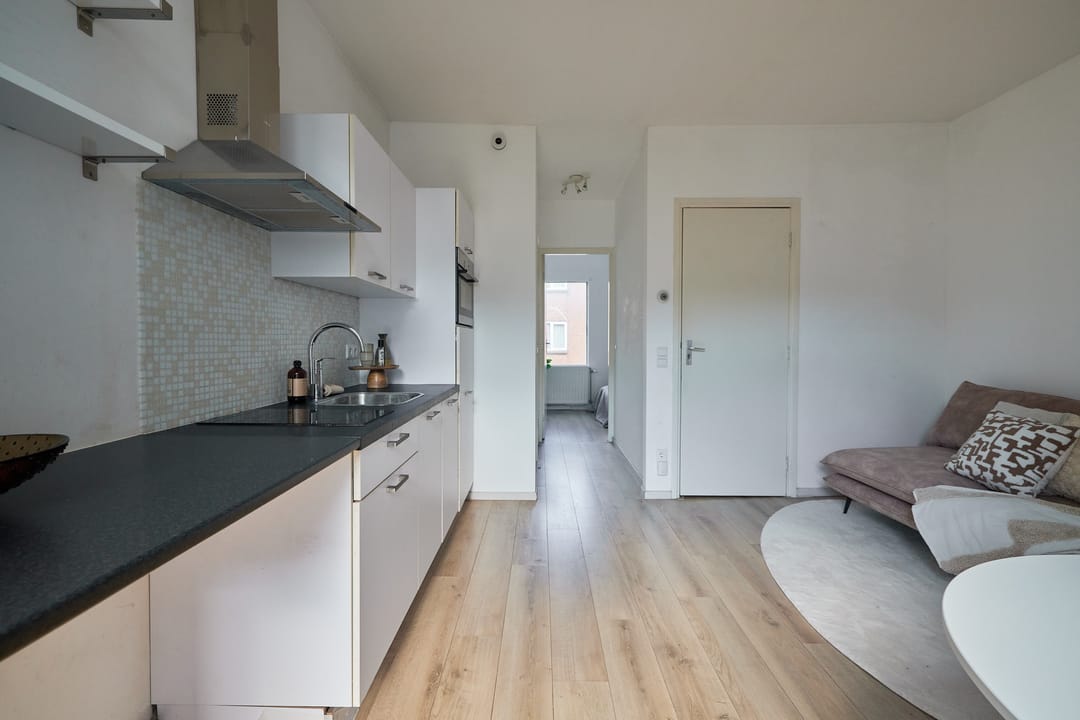 Photo 13 of Menadostraat 20