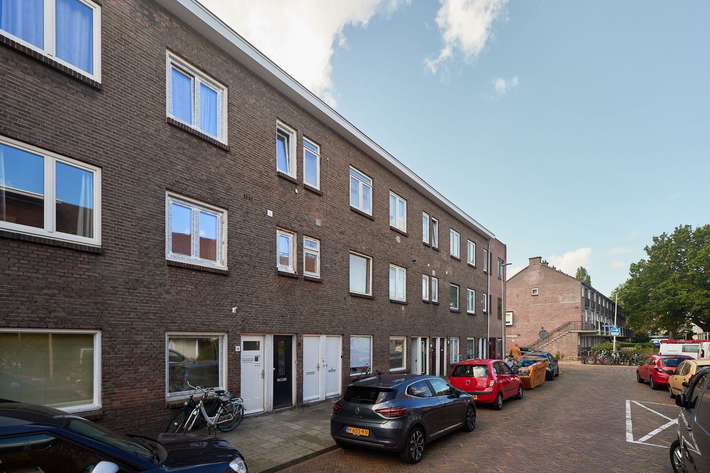 Photo 25 of Menadostraat 20