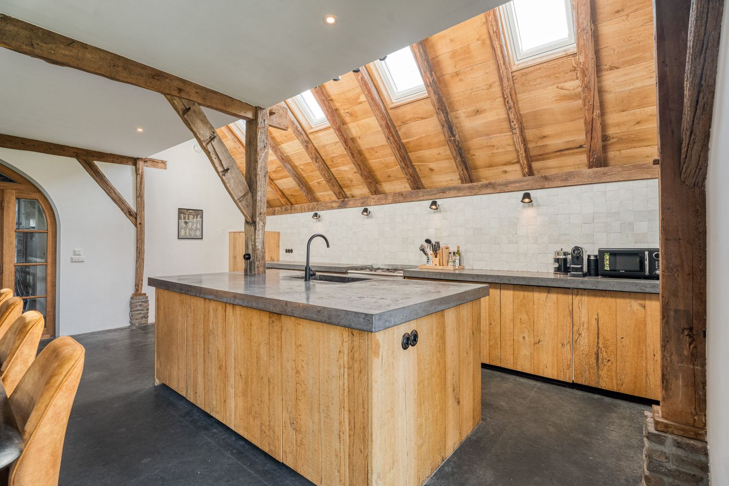 Foto 25 van Zuiderzeestraatweg West 146