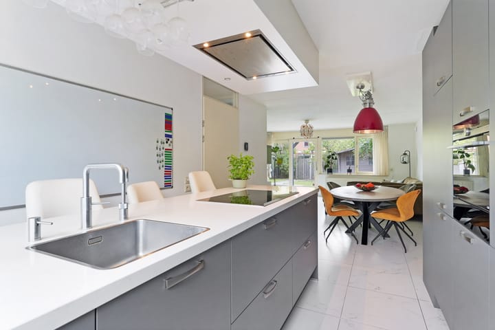 Photo 12 of Fluitekruidstraat 46