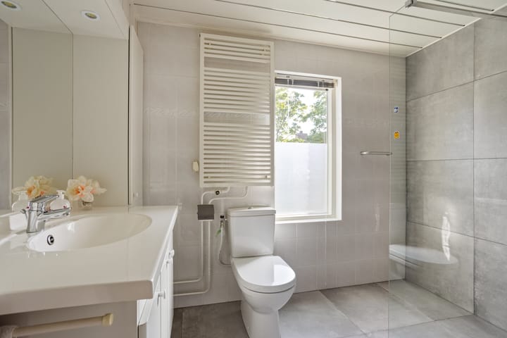 Photo 34 of Smidse 16