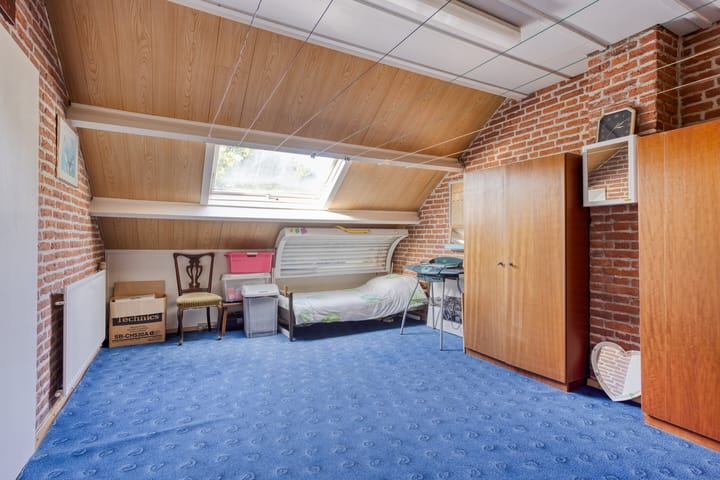 Photo 38 of Smidse 16