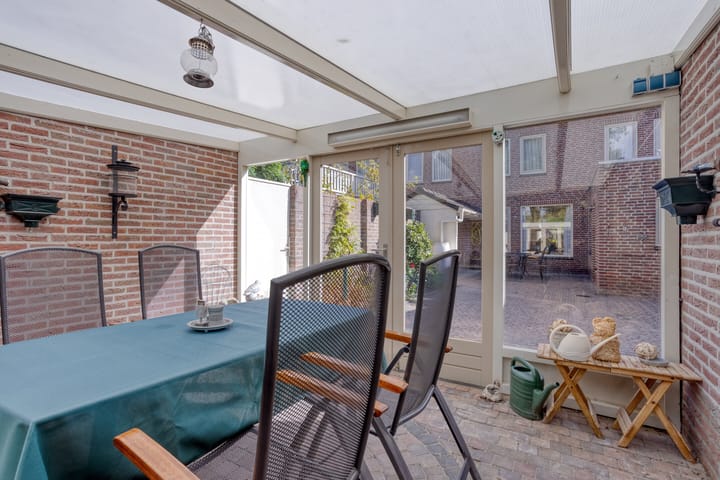 Photo 45 of Smidse 16