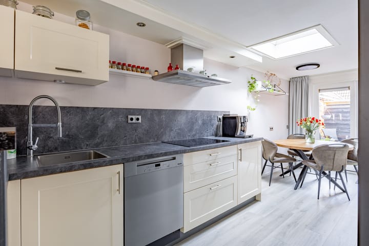 Foto 13 van Schoolstraat 40