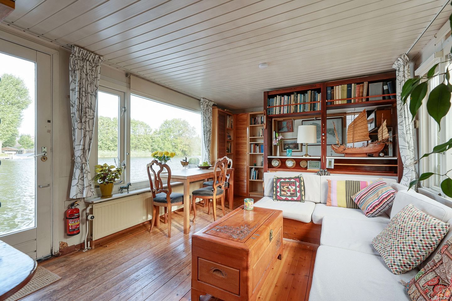 Foto 4 van Lange Muiderweg 563-S