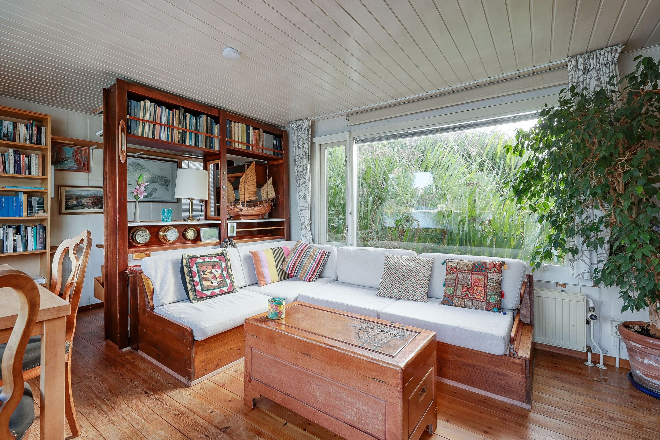 Foto 6 van Lange Muiderweg 563-S