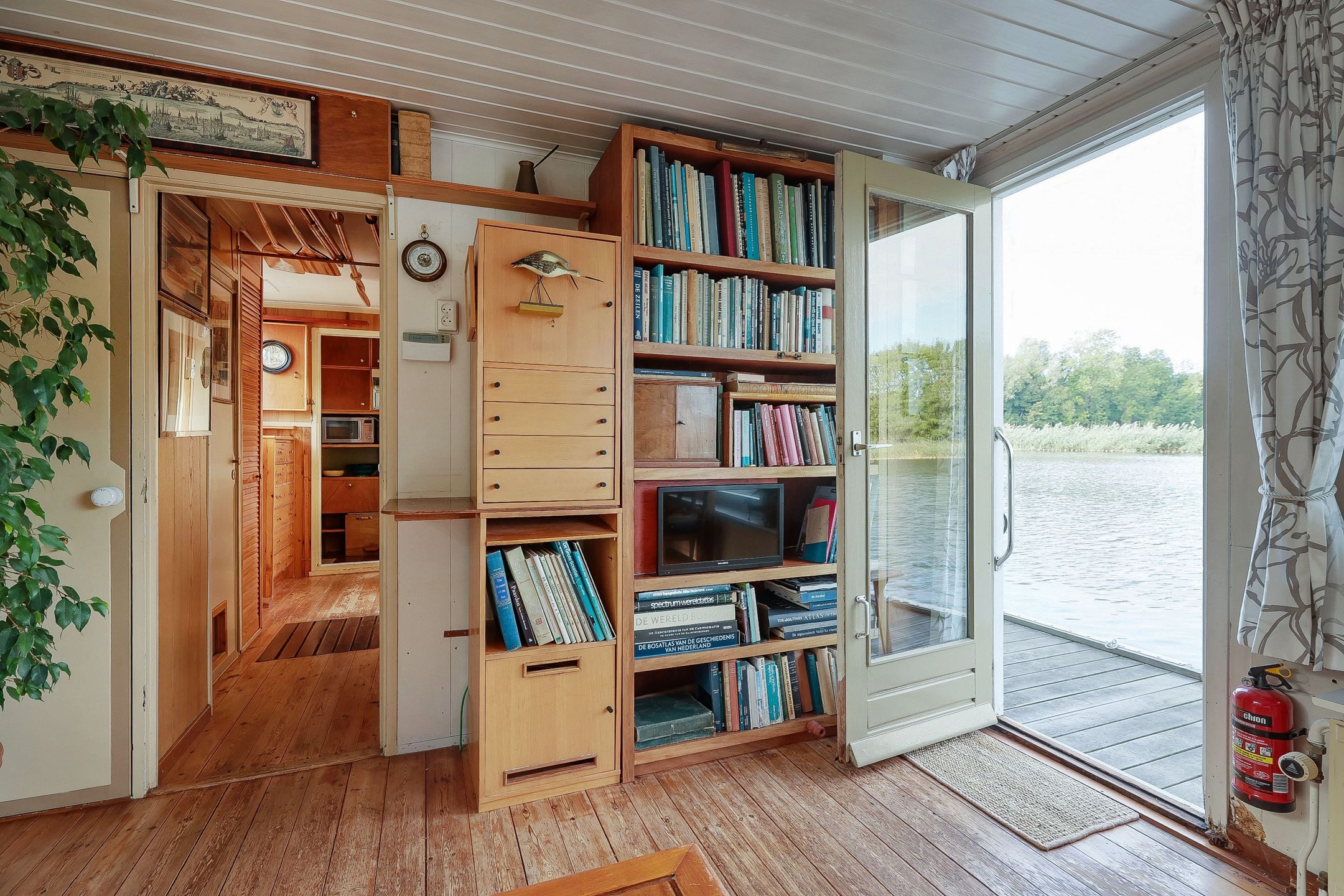 Foto 15 van Lange Muiderweg 563-S