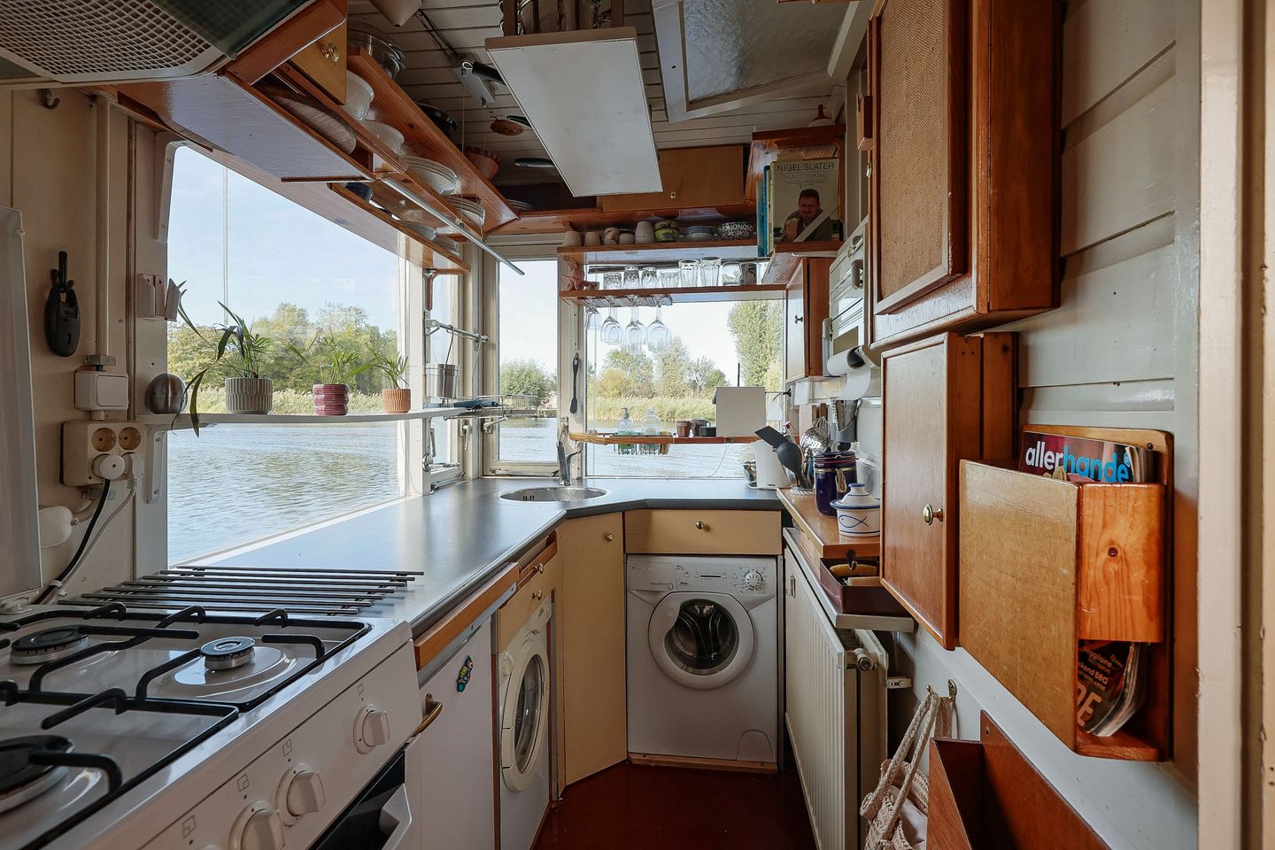 Foto 19 van Lange Muiderweg 563-S