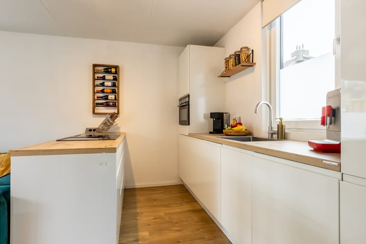 Foto 2 van Prins Clausplein 12