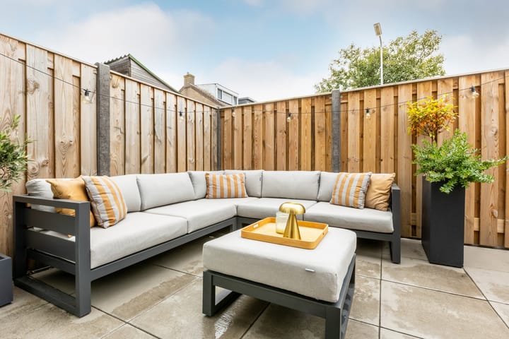 Foto 5 van Prins Clausplein 12