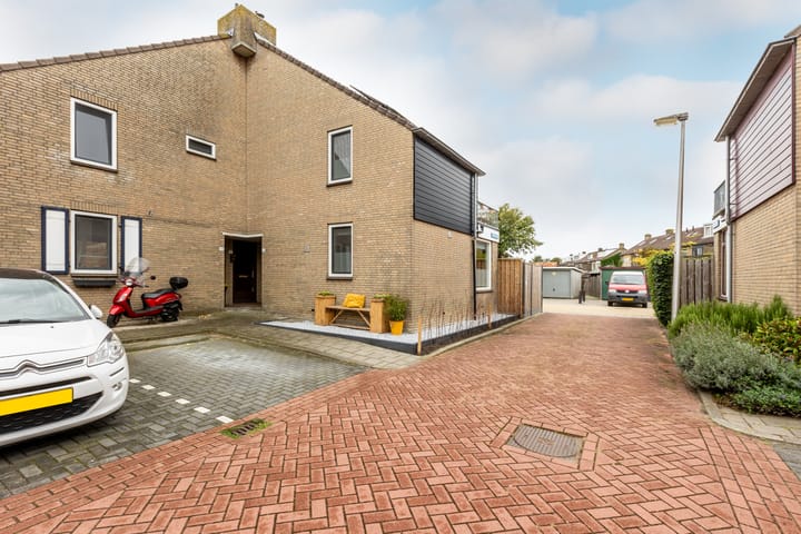 Foto 43 van Prins Clausplein 12