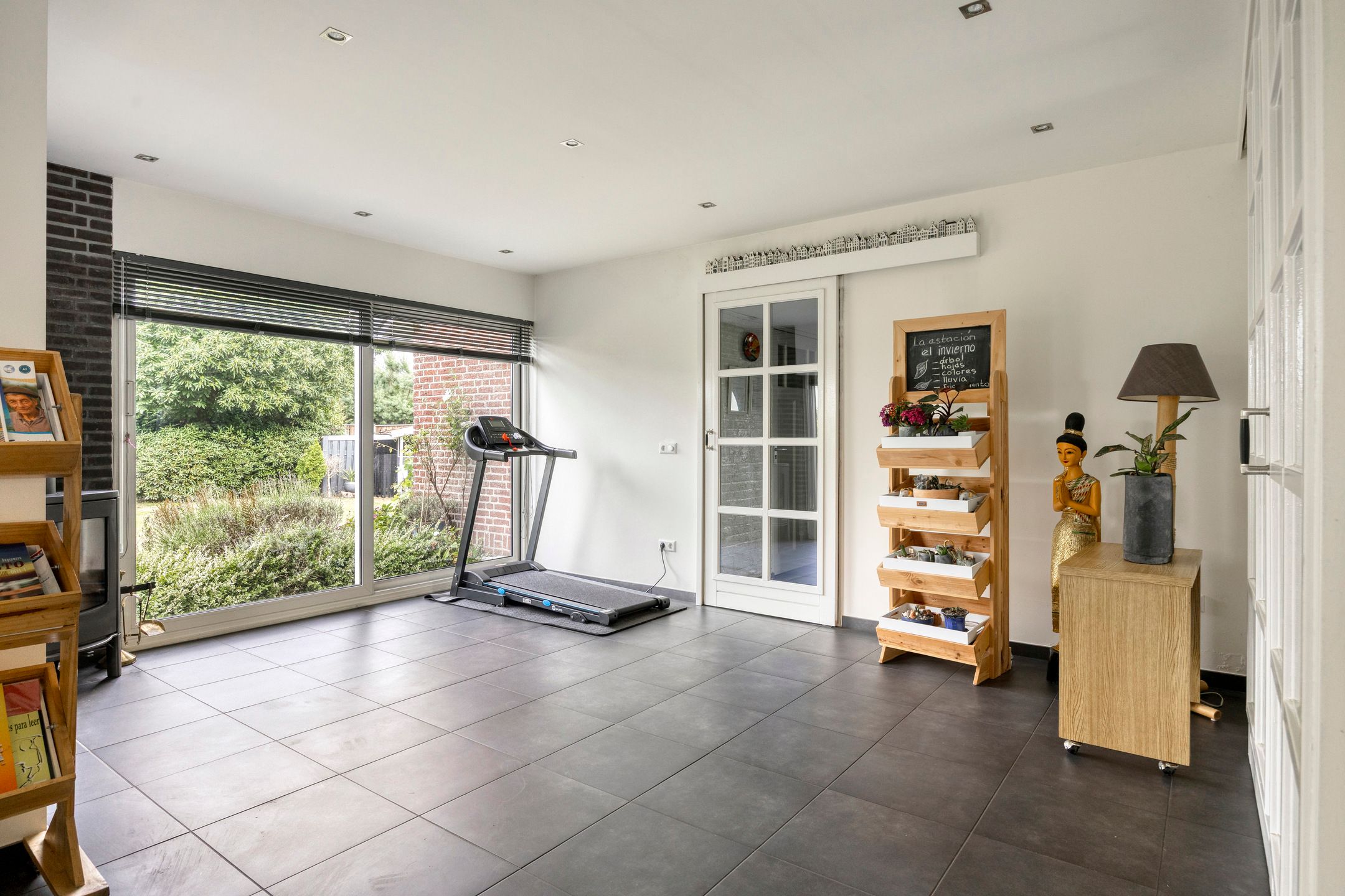 Foto 9 van Loveren 6