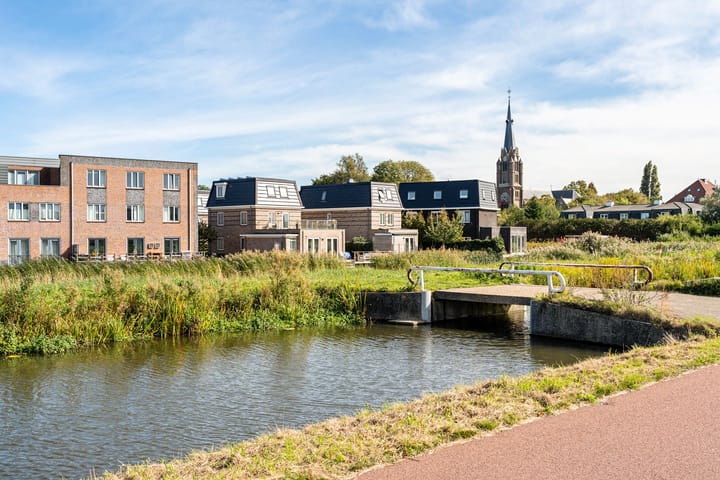 Photo 11 of Fluitschiplaan 395