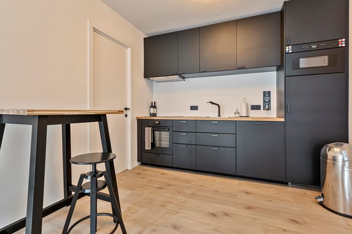 Photo 6 of Hoogzwanenstraat 137