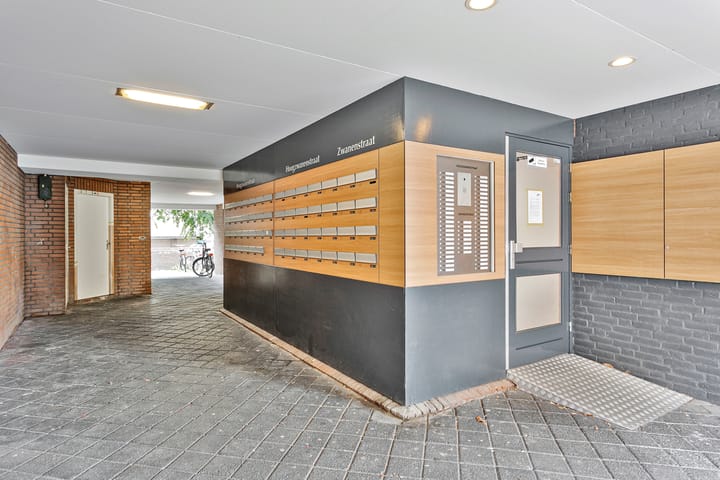 Photo 22 of Hoogzwanenstraat 137