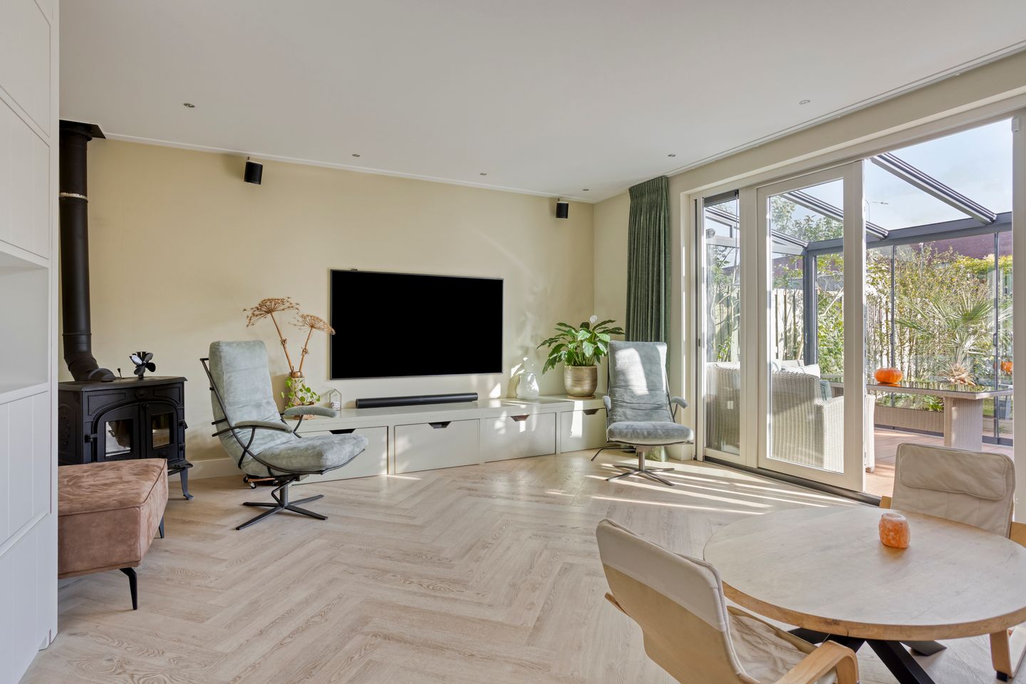 Foto 10 van Schoolplein 12