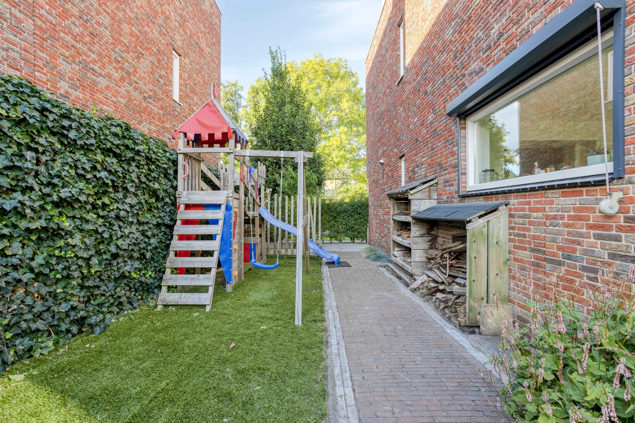 Foto 24 van Schoolplein 12