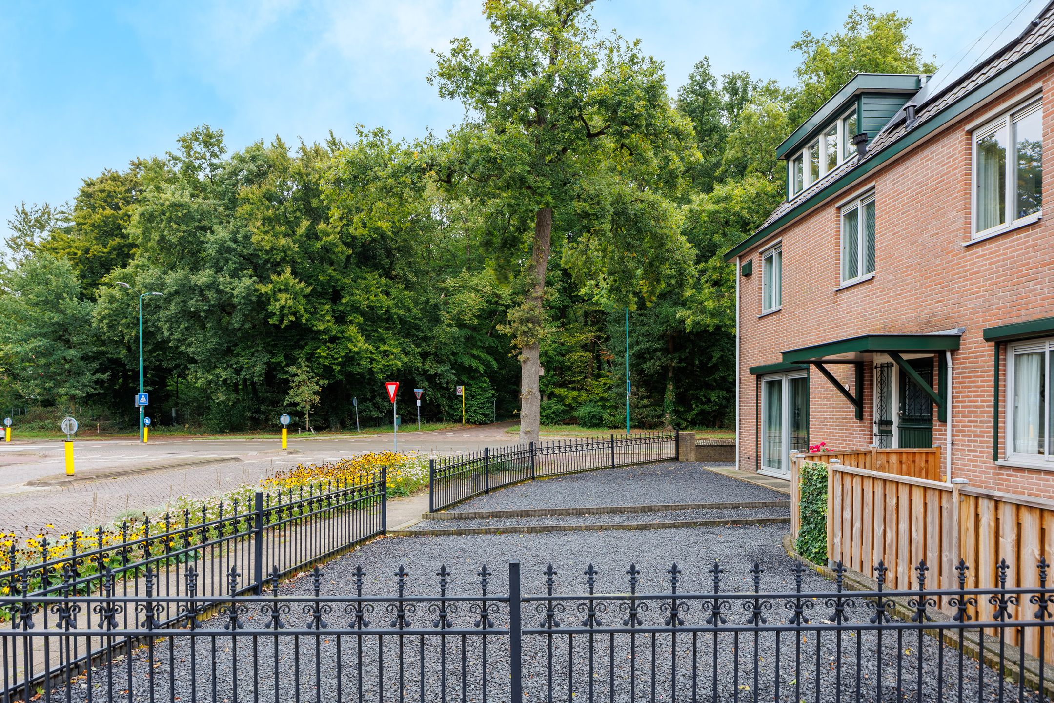 Foto 42 van Rijksstraatweg 311-A