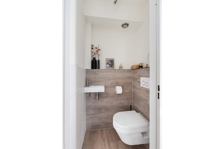 Foto 16 van Essenburg 28