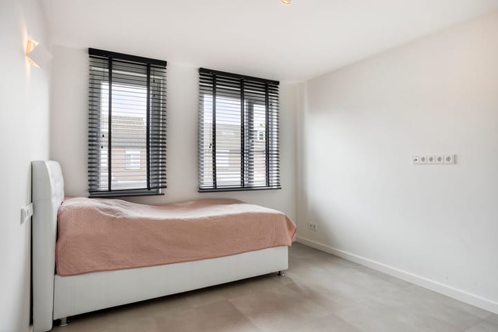 Photo 26 of Wolvepad 16