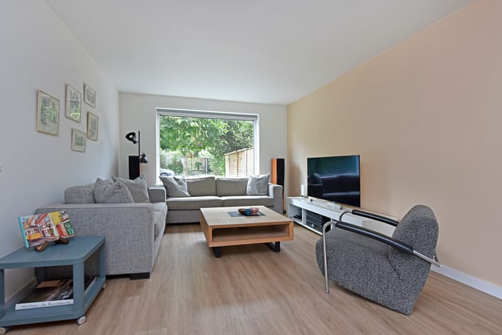 Photo 9 of Beatrixstraat 67