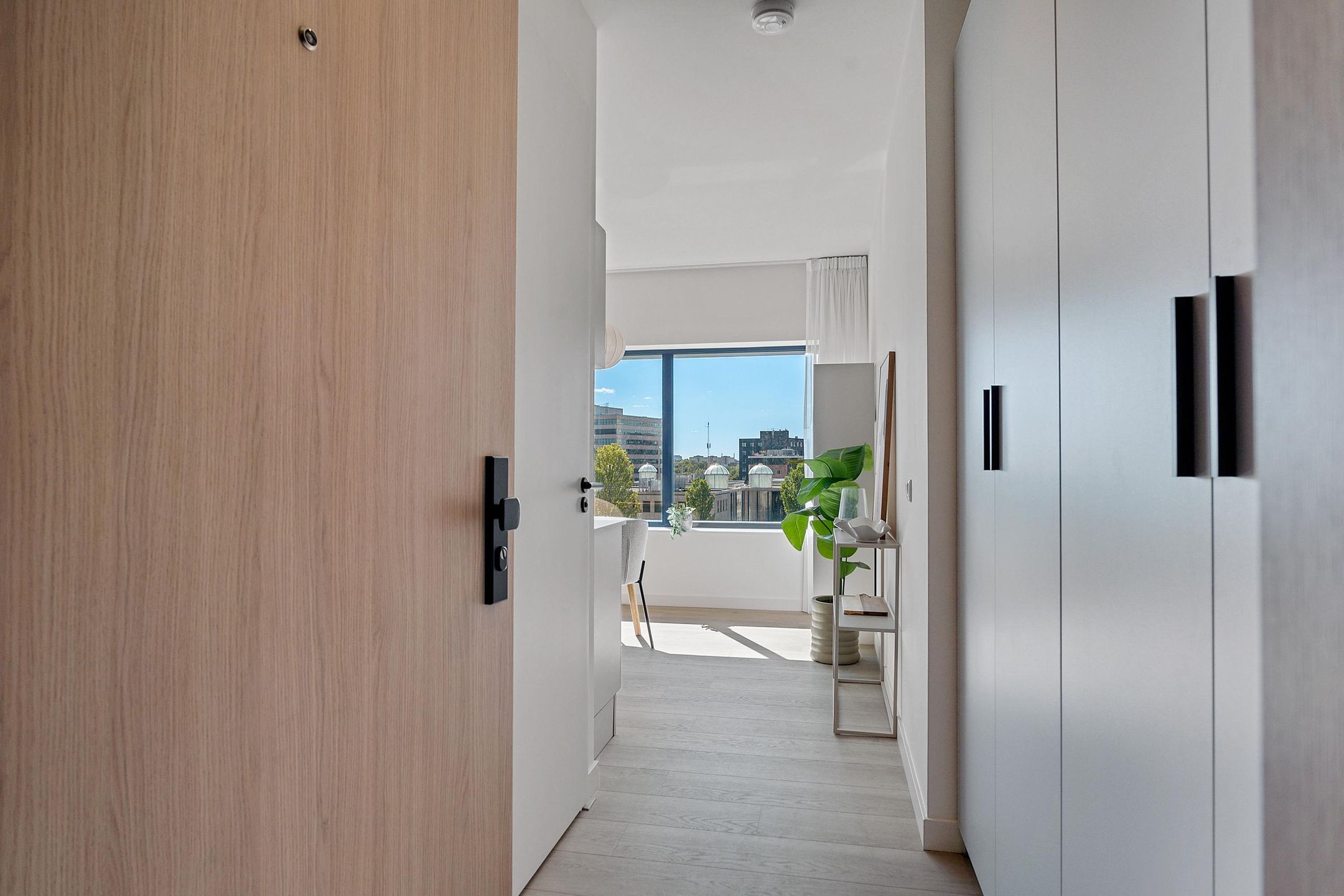 Foto 6 van Rivium 1e straat 61-J