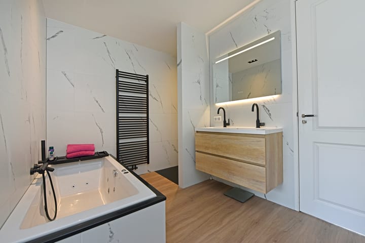 Photo 18 of Beatrixstraat 67