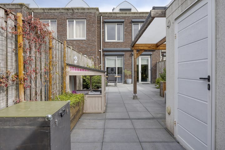 Photo 8 of Antoni Gaudipark 17