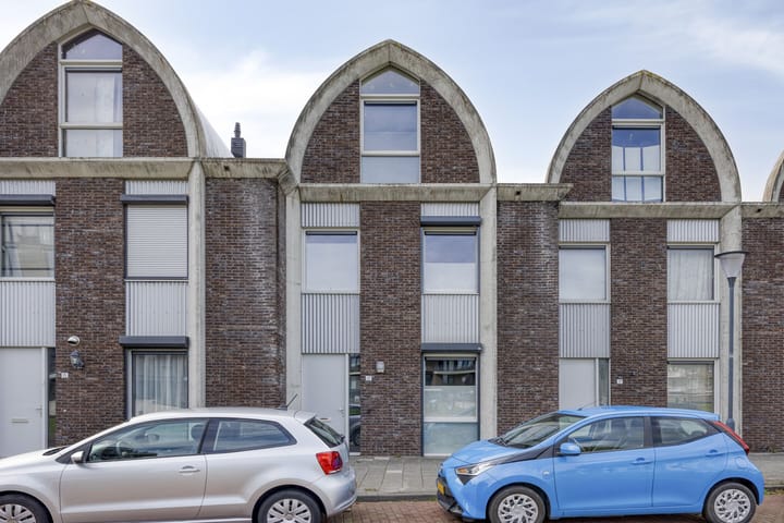 Photo 19 of Antoni Gaudipark 17