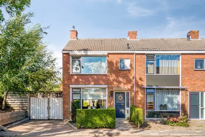 Photo 5 of Wilhelminastraat 1