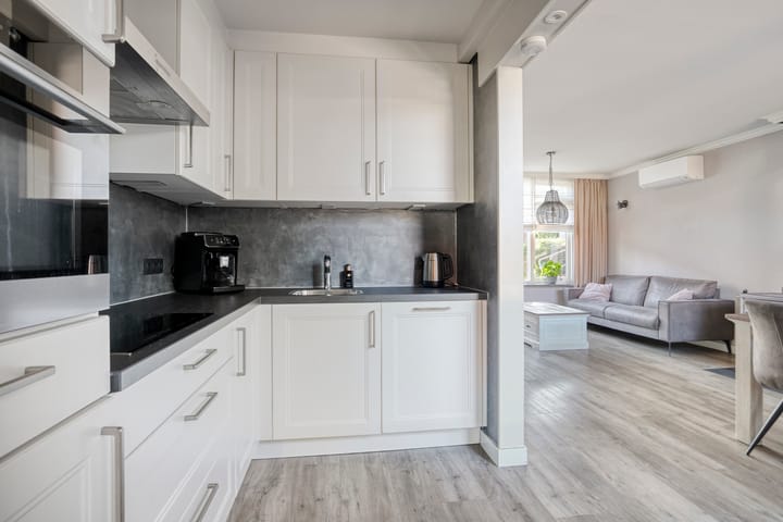 Photo 12 of Wilhelminastraat 1