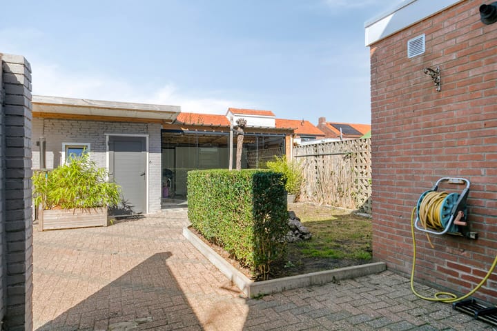 Photo 23 of Wilhelminastraat 1