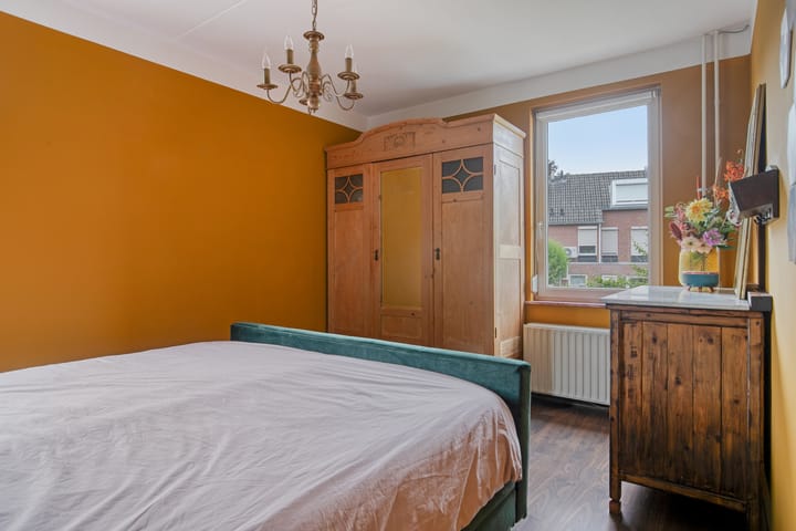 Foto 18 van Burg. Janssenring 56