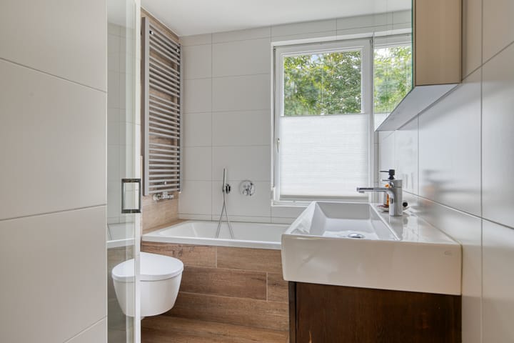 Foto 22 van Burg. Janssenring 56