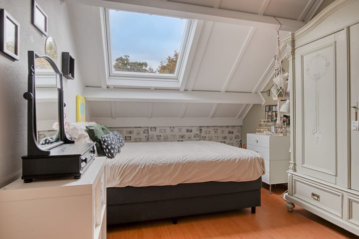 Foto 24 van Burg. Janssenring 56