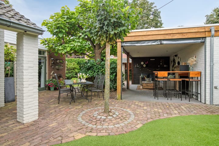 Foto 27 van Burg. Janssenring 56