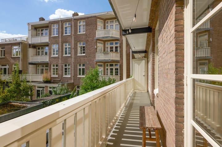 Photo 11 of Deurloostraat 121-1